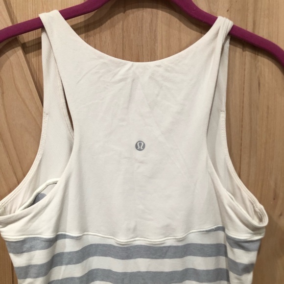 Lululemon Run First Base Tank Top Sz 6 Micro Macro - Picture 6 of 8